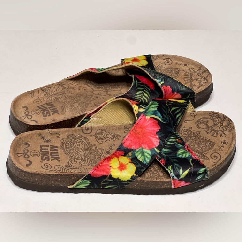 Muk  Luks women sandals